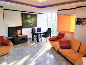 Pratumnak 1 bed condo with sea view